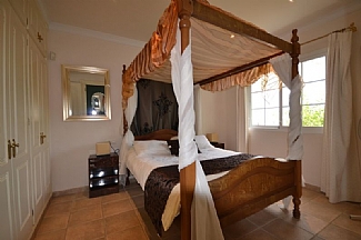 Bedroom 4 in Main Vila